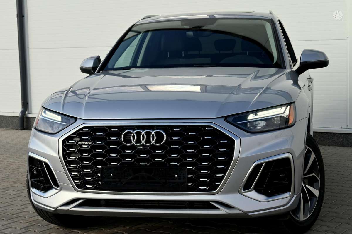 Audi Q5, 2.0 l., off-road / crossover