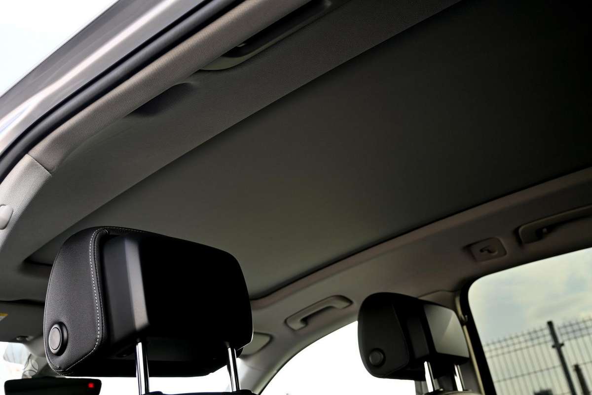 Audi Q5, 2.0 l., off-road / crossover
