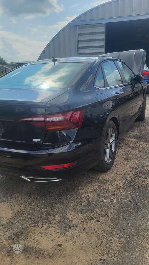 Volkswagen Jetta, DGX RZE LC9X