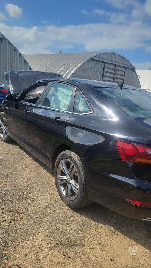 Volkswagen Jetta, DGX RZE LC9X