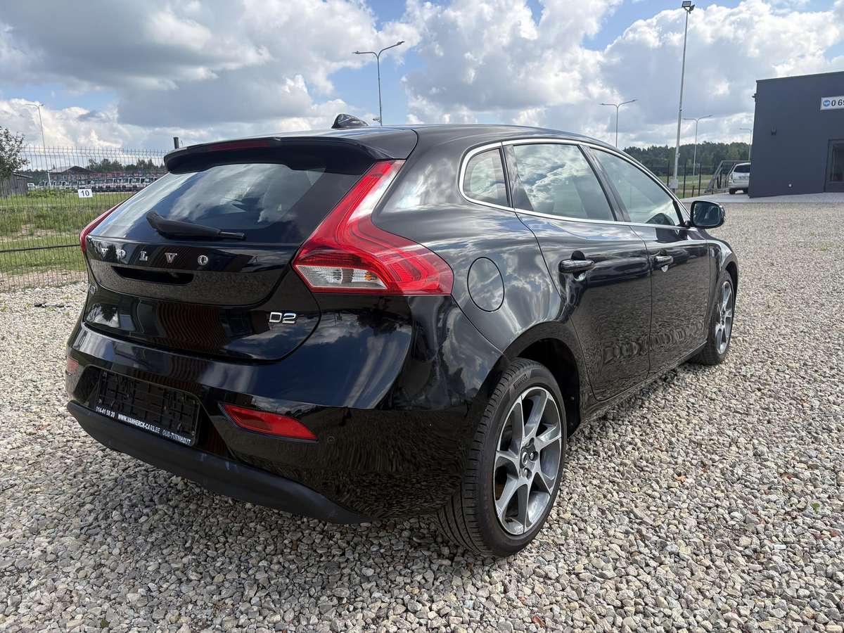 Volvo V40, 2.0 l., Хэтчбек