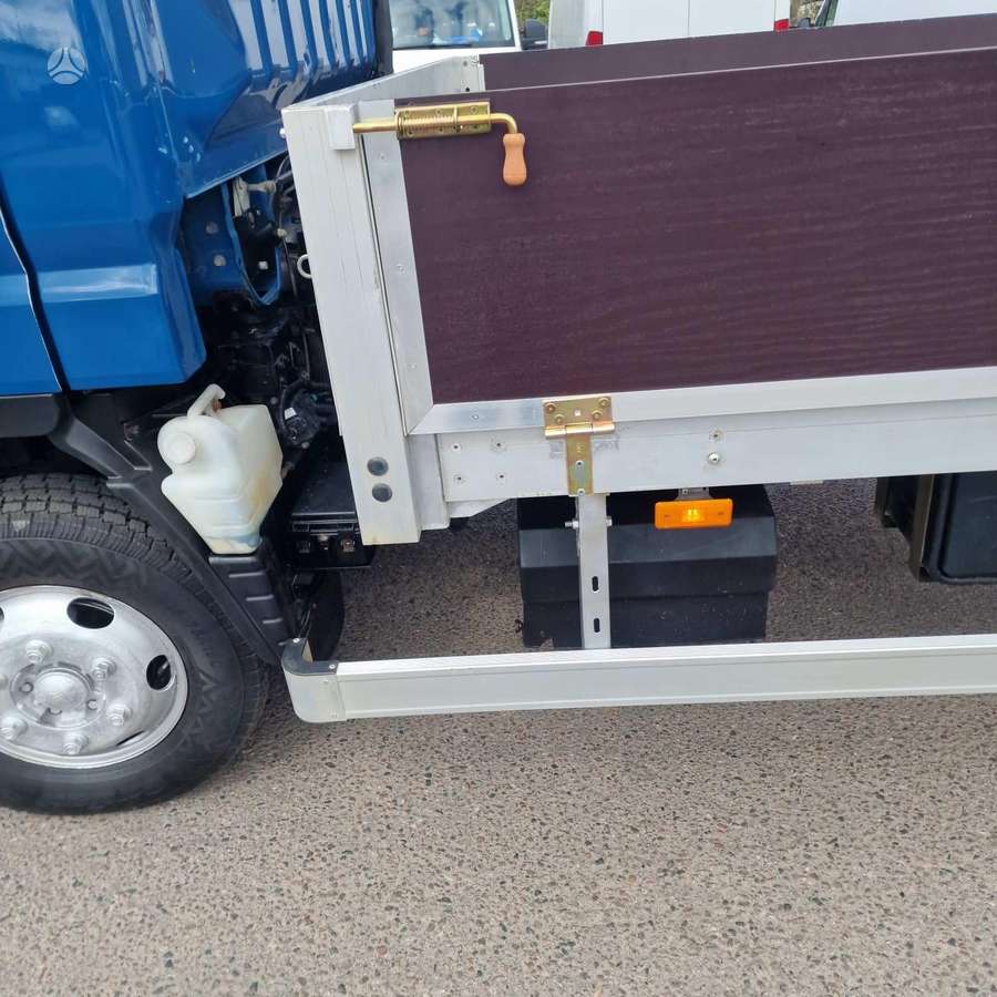 Mitsubishi Canter, dropside trucks