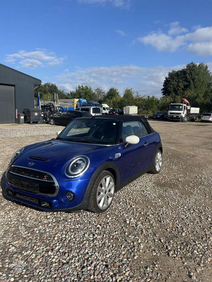 Mini Cooper S, hatchback