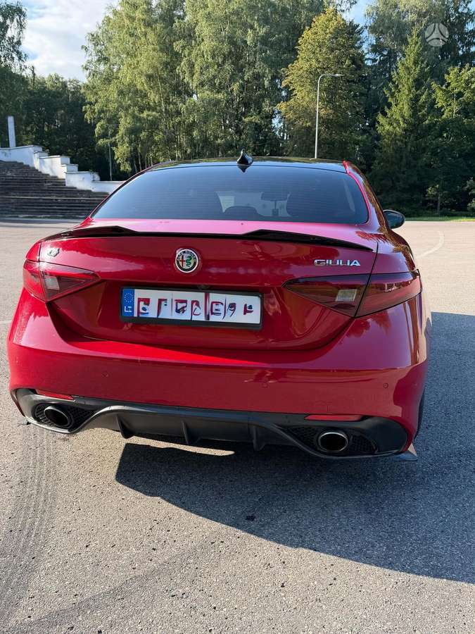 Alfa Romeo Giulia, 2.0 l., Седан