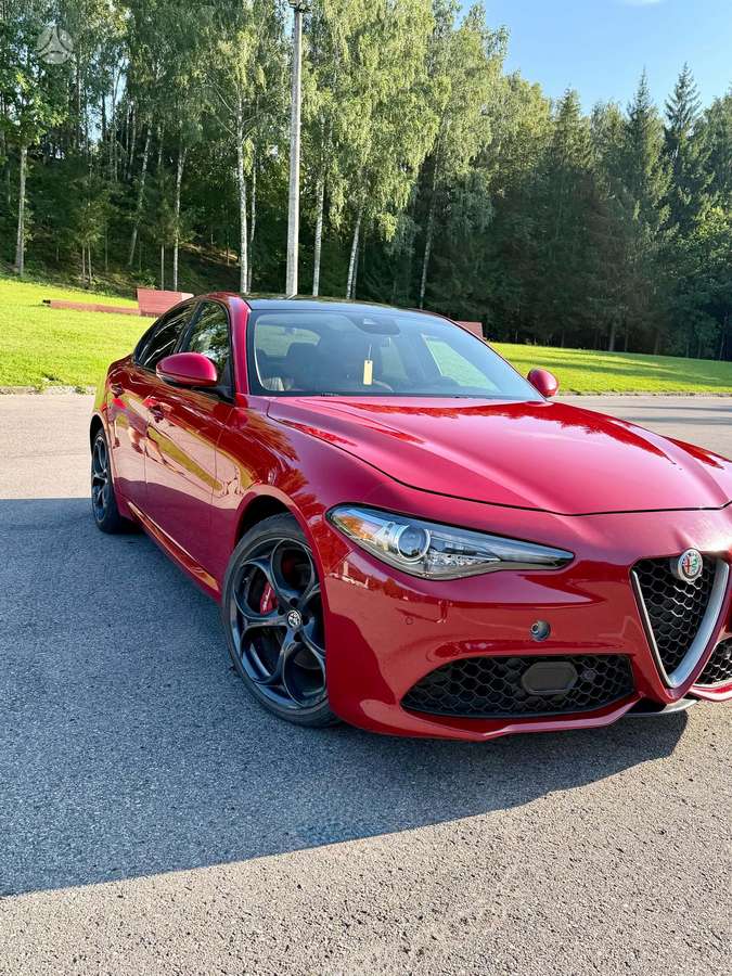 Alfa Romeo Giulia, 2.0 l., Седан