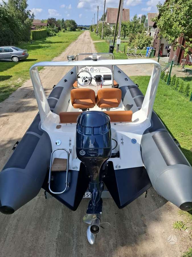 Brig E 600 L, kita