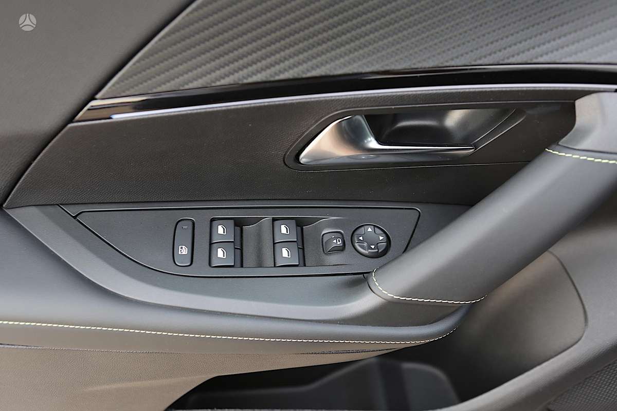 Peugeot 2008 - 10
