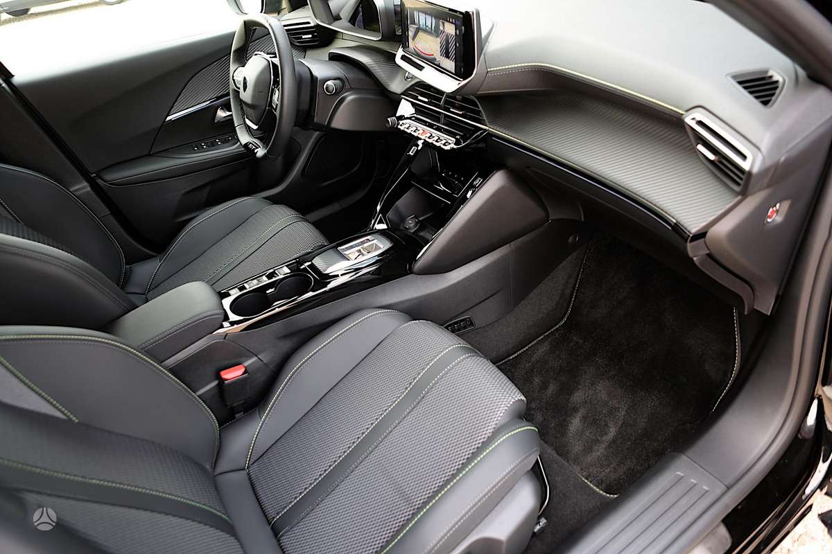 Peugeot 2008 - 11