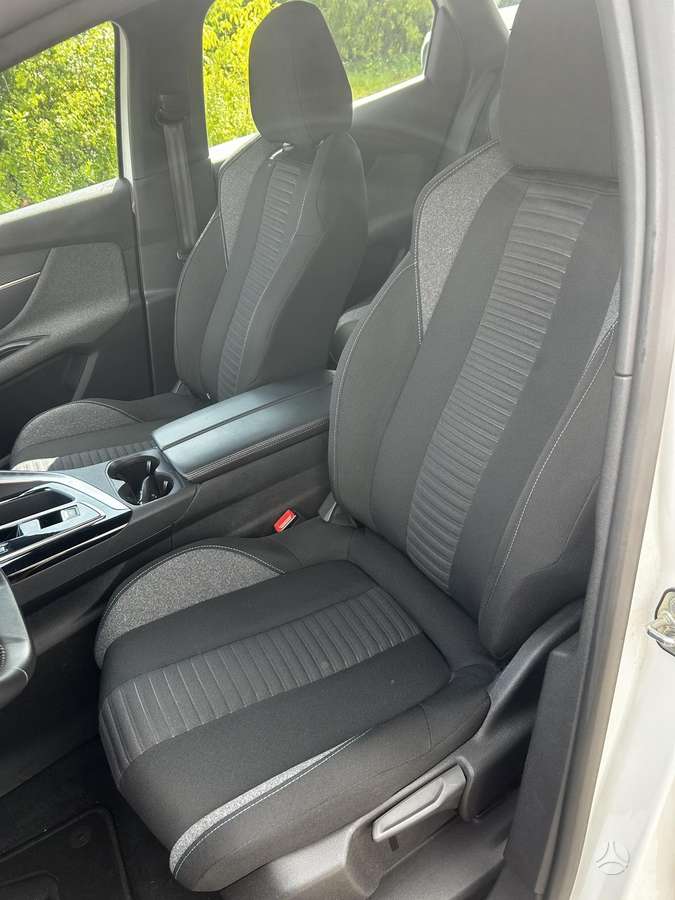 Peugeot 3008 - 11