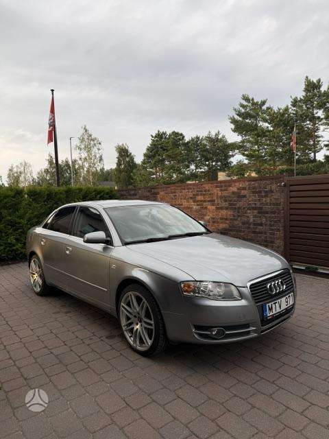 Audi A4, 2.0 l., Седан