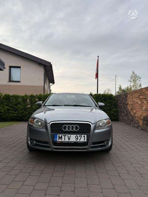 Audi A4, 2.0 l., Седан