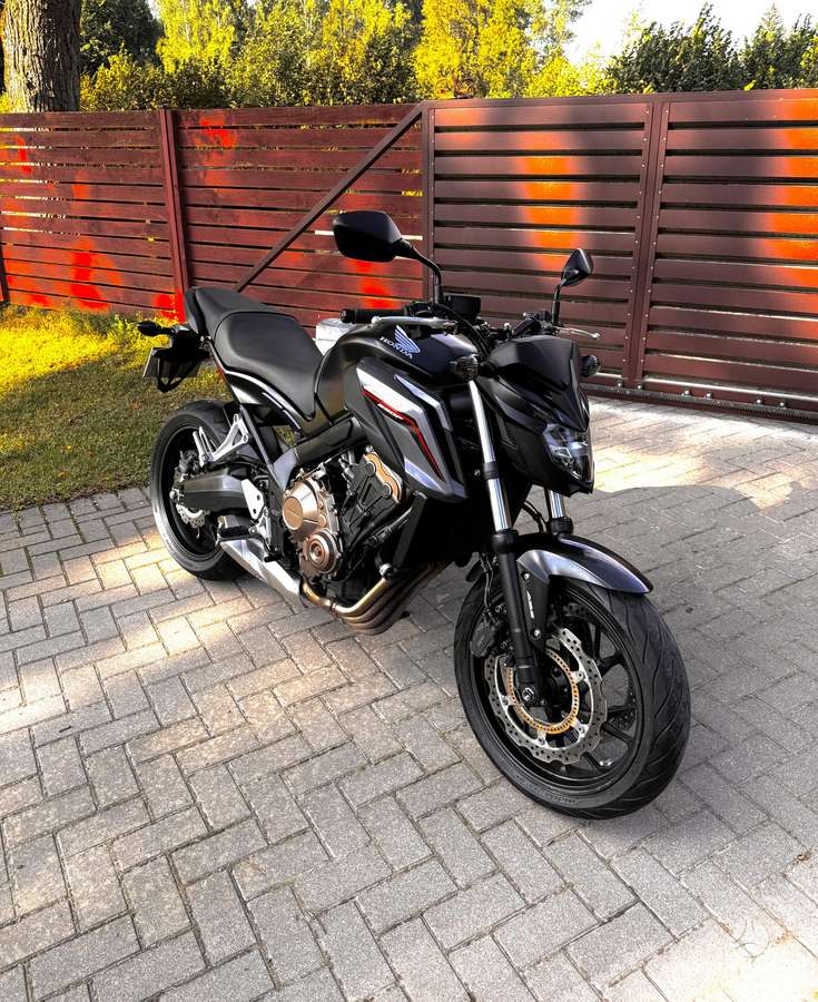 Honda CB 650cc, street / classic