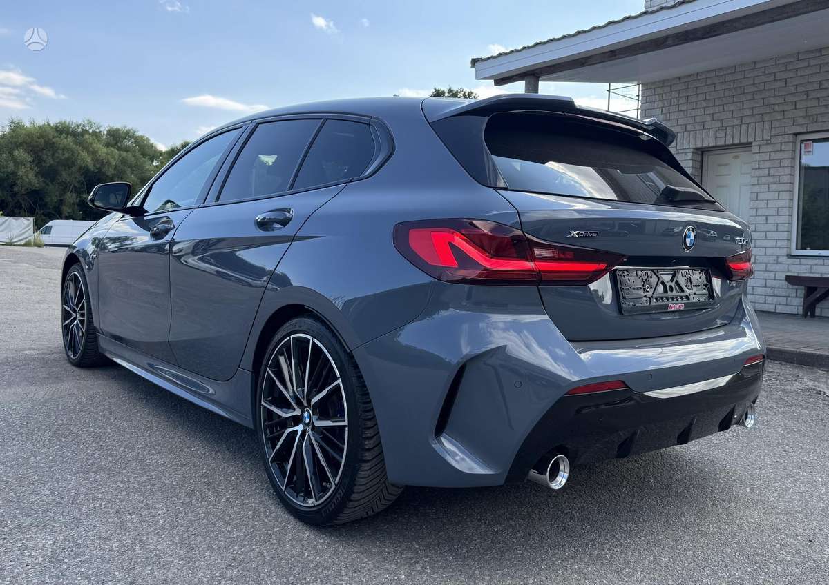 BMW 120, 2.0 l., hatchback