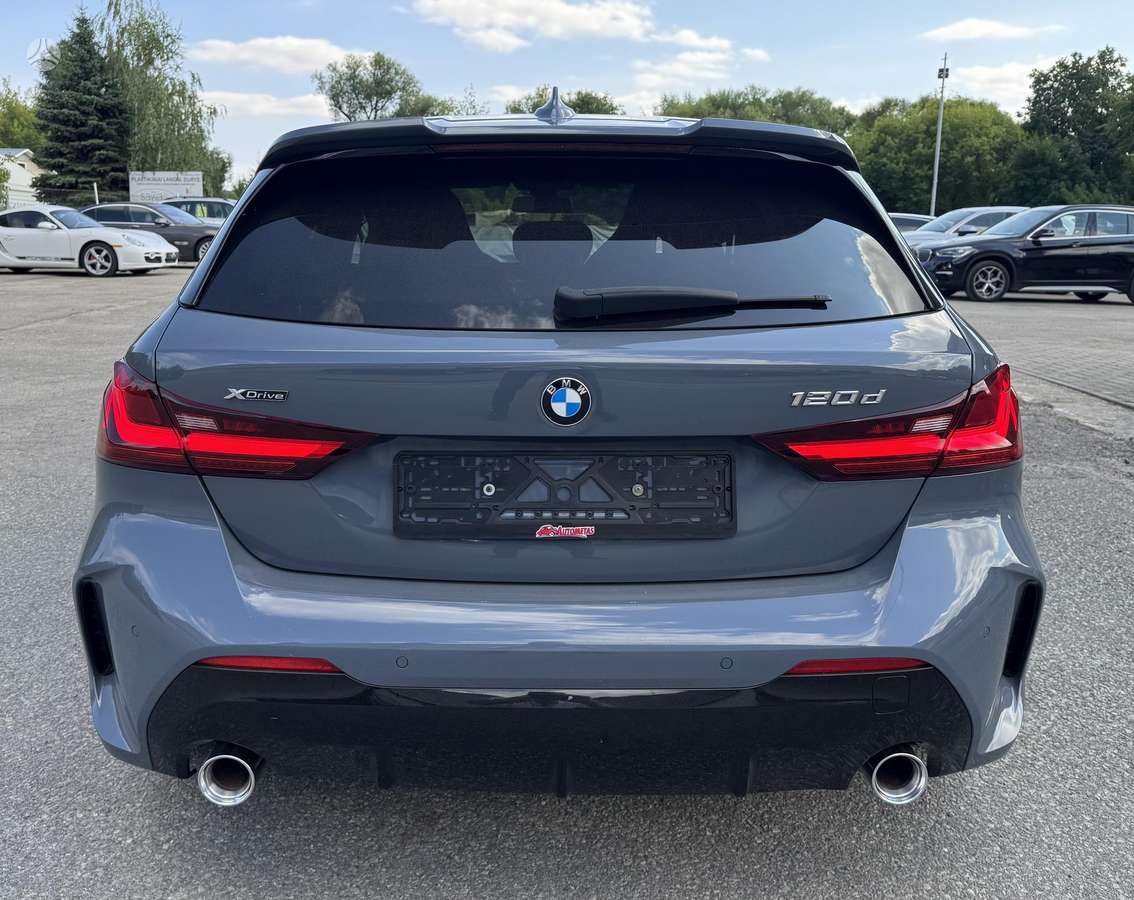 BMW 120, 2.0 l., hatchback