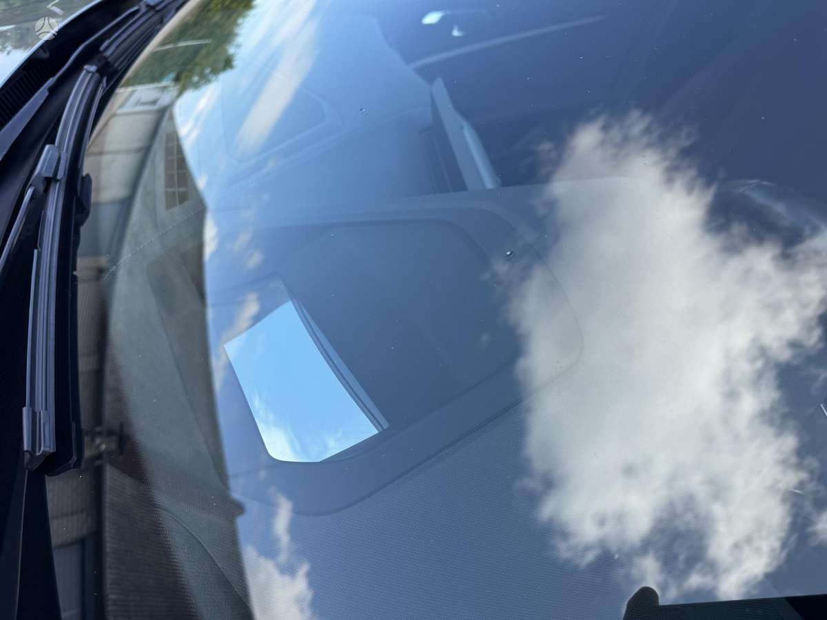 BMW 120, 2.0 l., hatchback