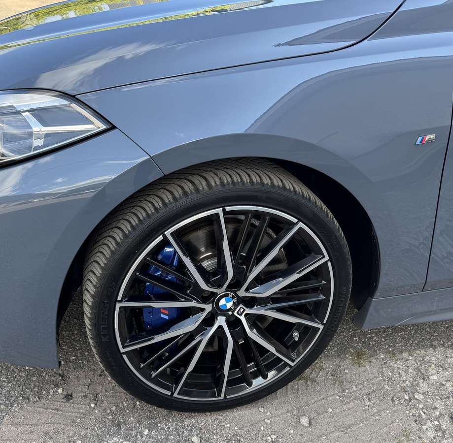 BMW 120, 2.0 l., hatchback