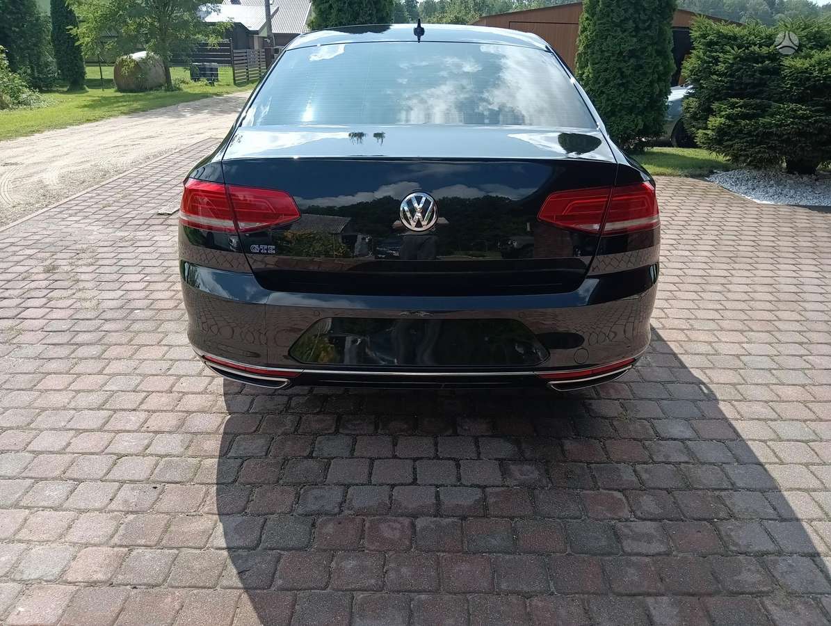 Volkswagen Passat - 5