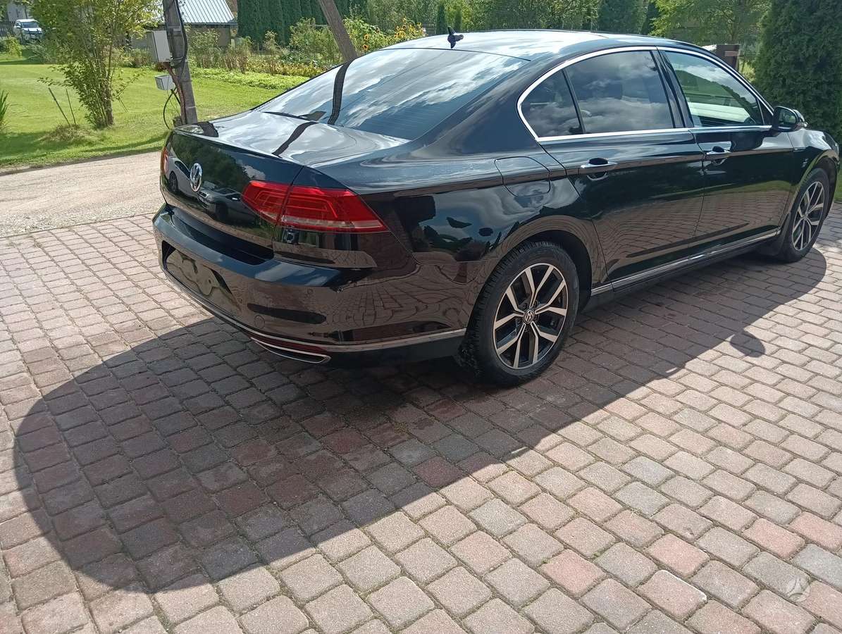 Volkswagen Passat - 6