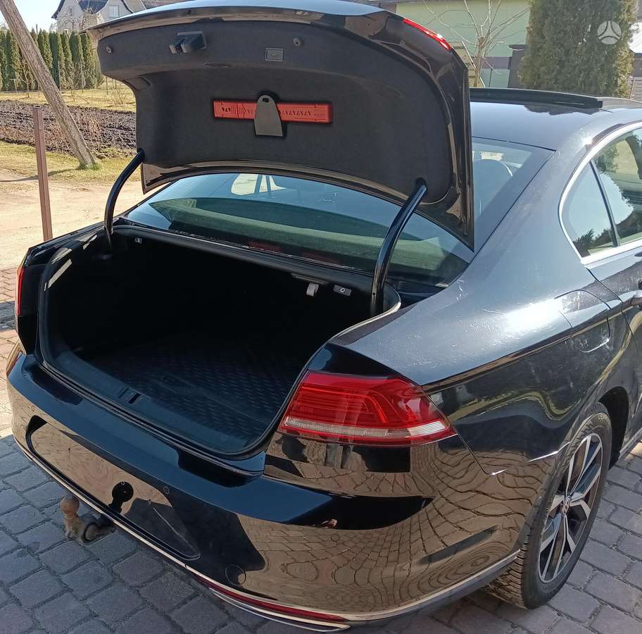 Volkswagen Passat - 10