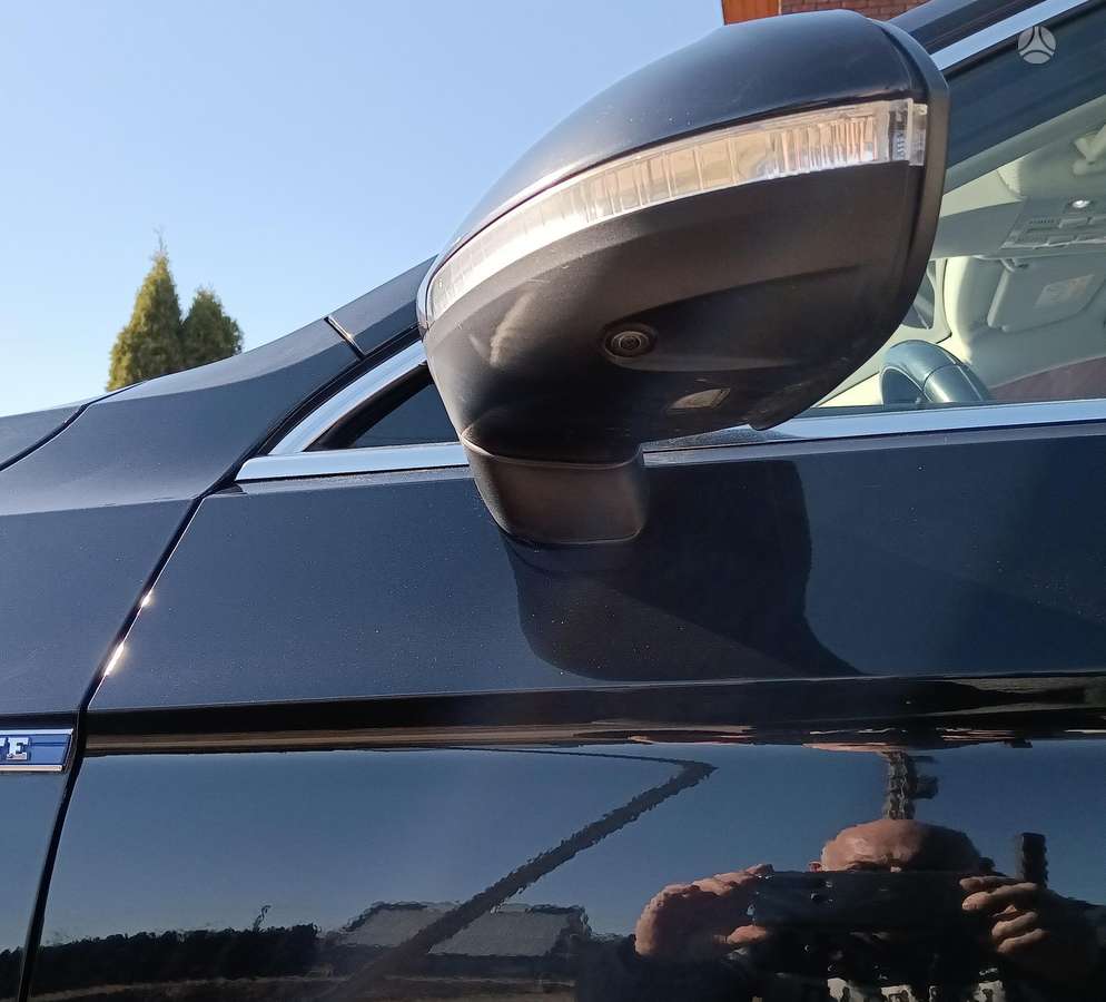 Volkswagen Passat - 9