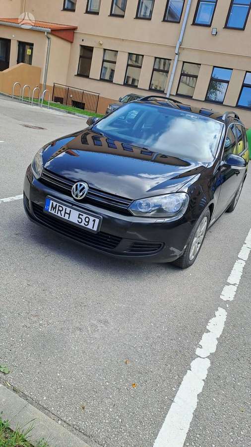 Volkswagen Golf - 2