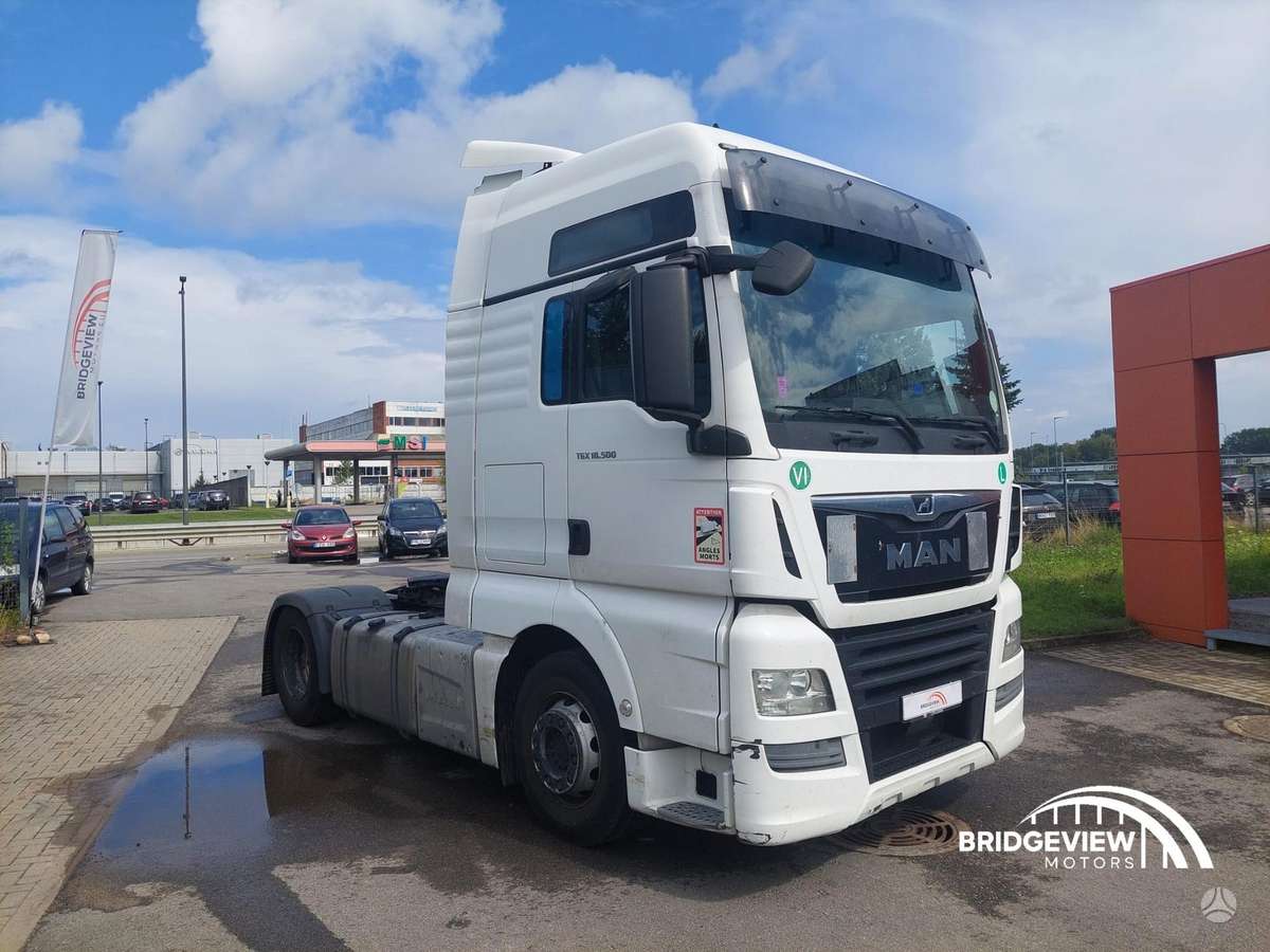 MAN TGX 18.500, double sleeper