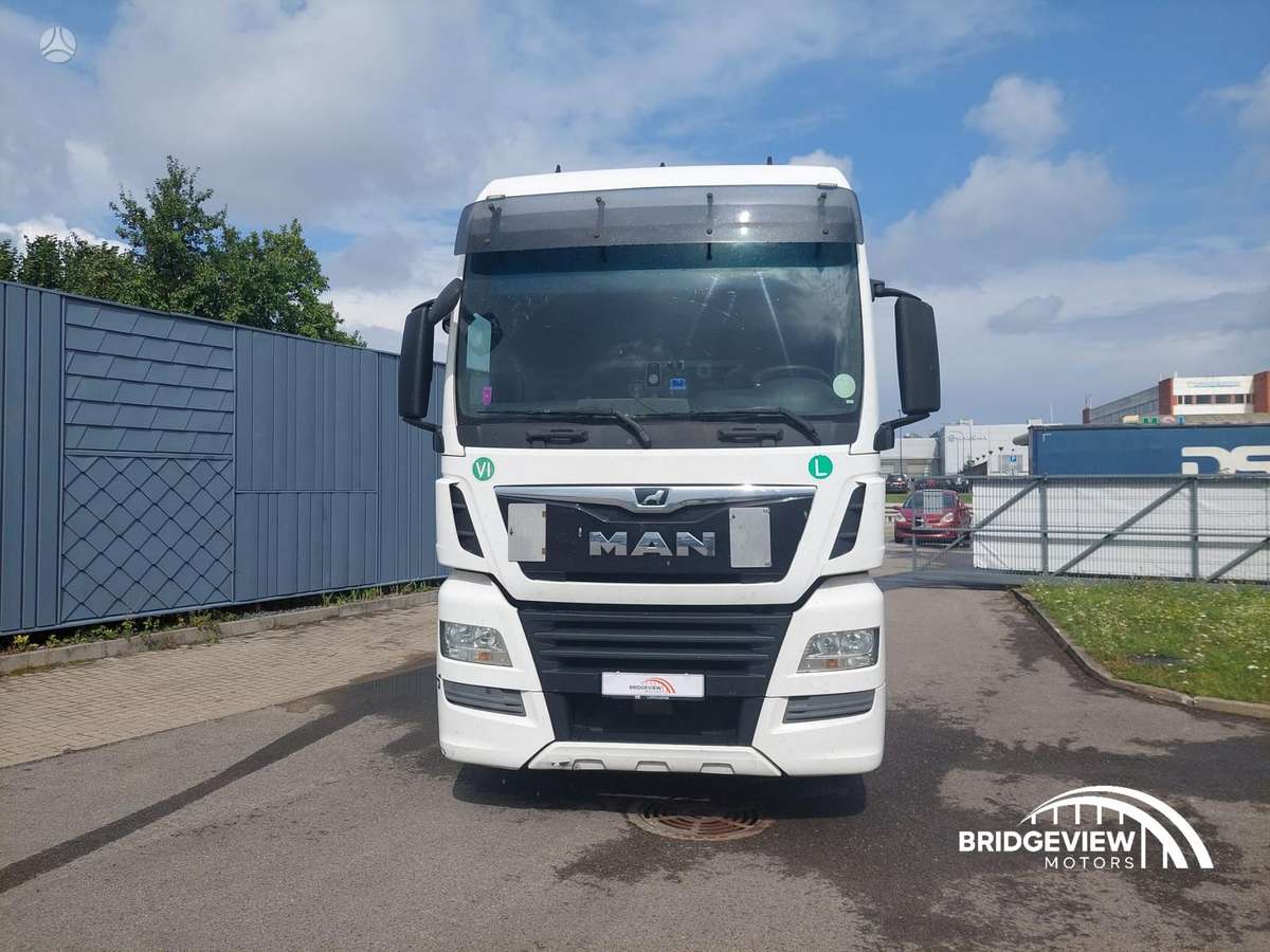 MAN TGX 18.500, double sleeper