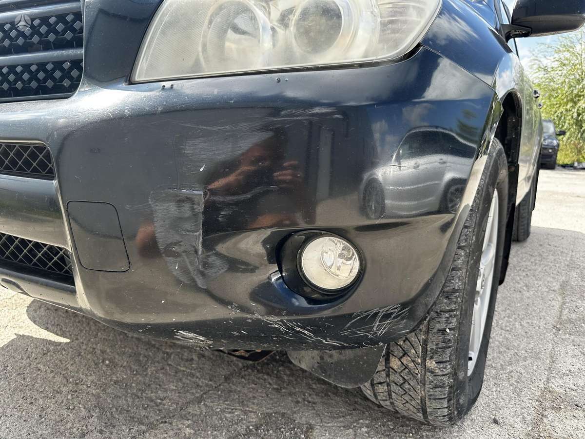 Toyota RAV4 - 2