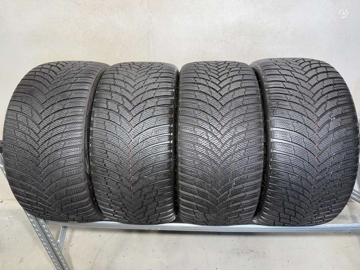 Firestone Winterhawk4/2023m, зимние 255/35 R19