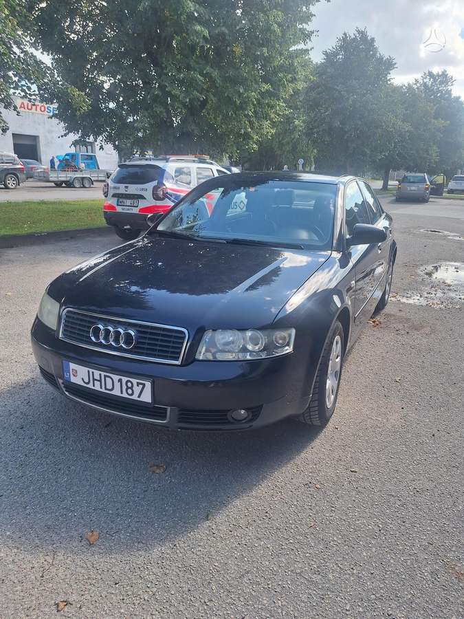 Audi A4, 2.0 l., saloon / sedan