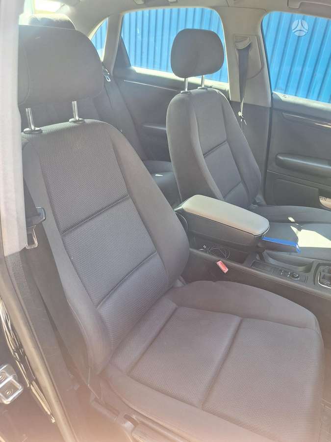 Audi A4, 2.0 l., saloon / sedan