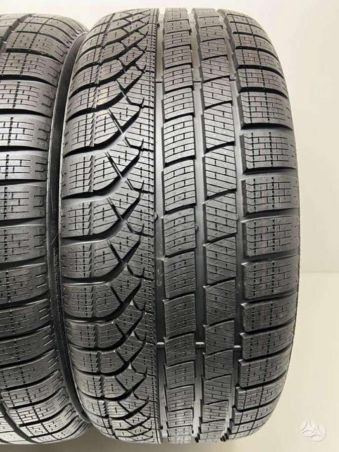Pirelli P-Zero Winter 2023m, winter 245/45 R18