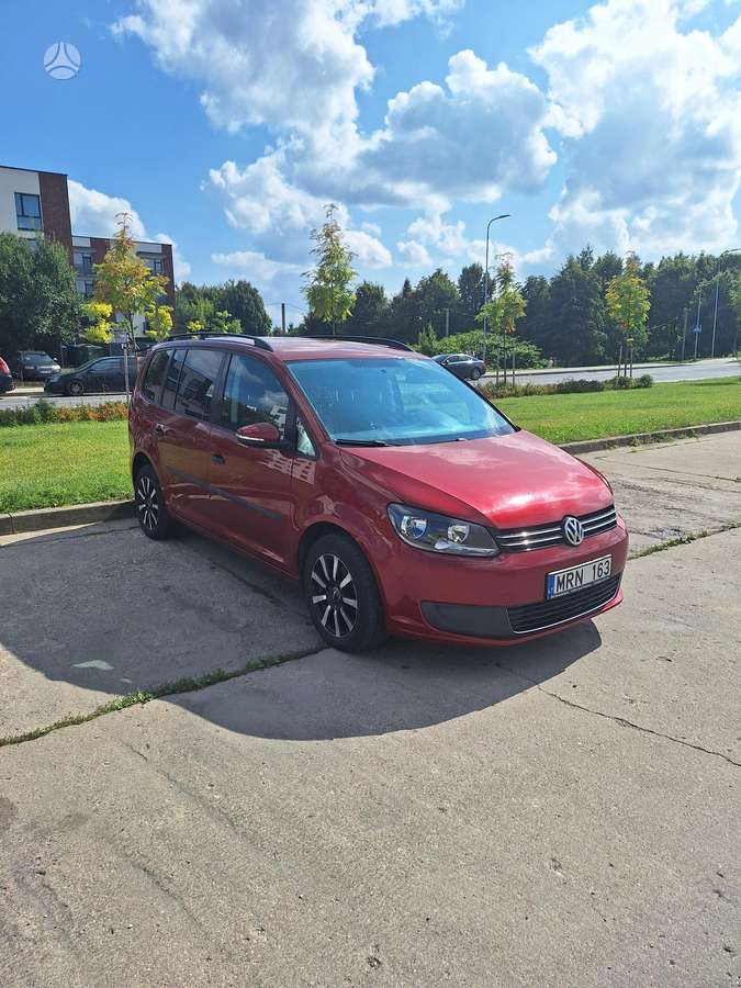 Volkswagen Touran - 4