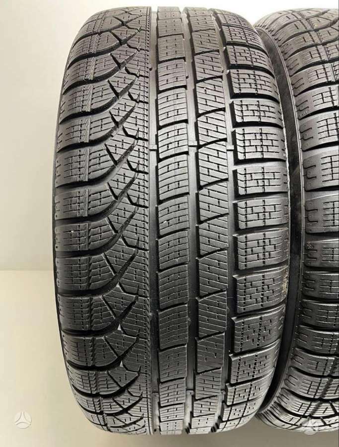 Pirelli P-Zero Winter 2023m, winter 245/45 R18