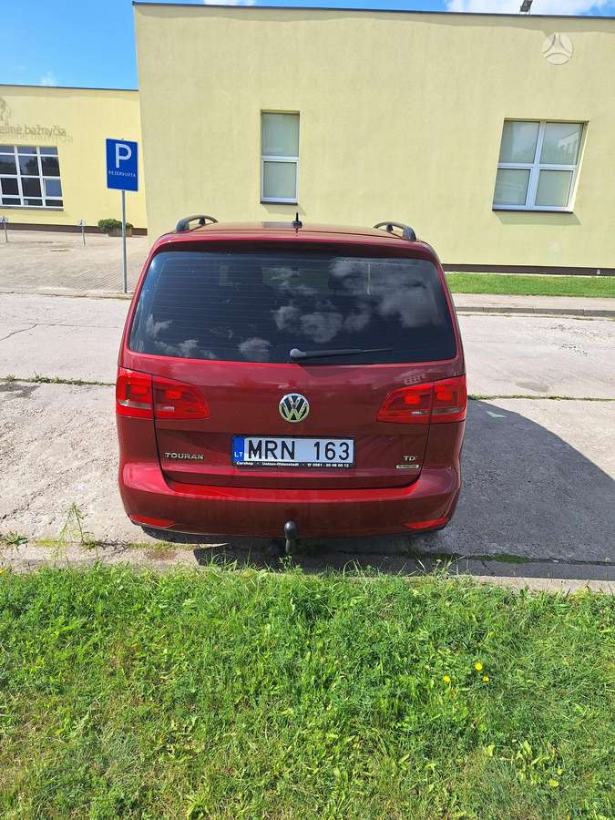 Volkswagen Touran - 6
