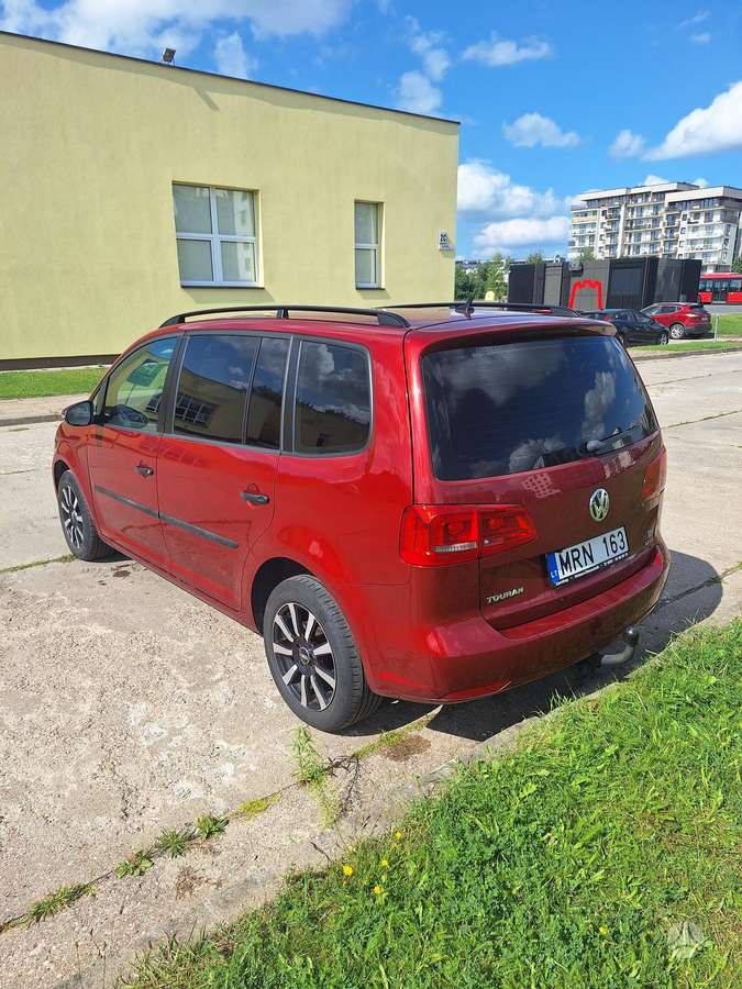 Volkswagen Touran - 7