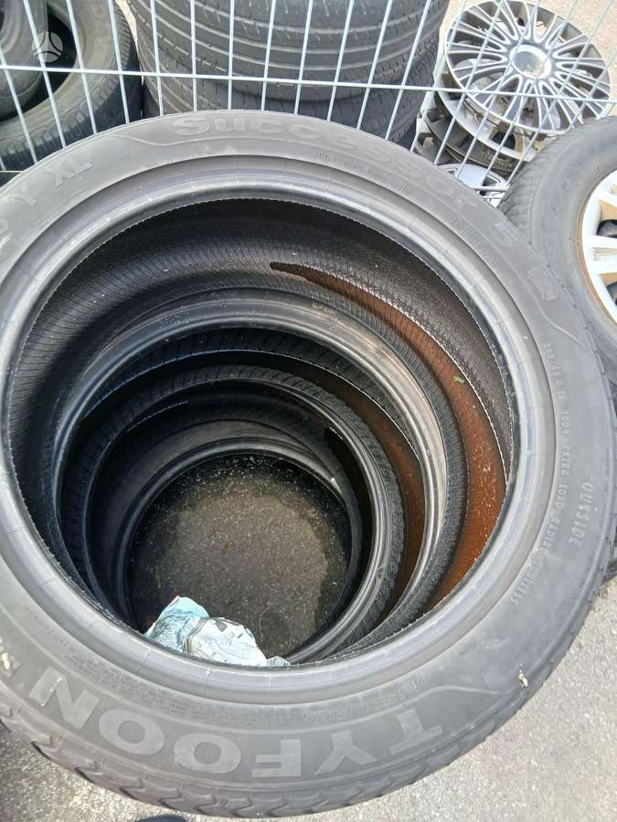 Tyfoon, summer 245/45 R18