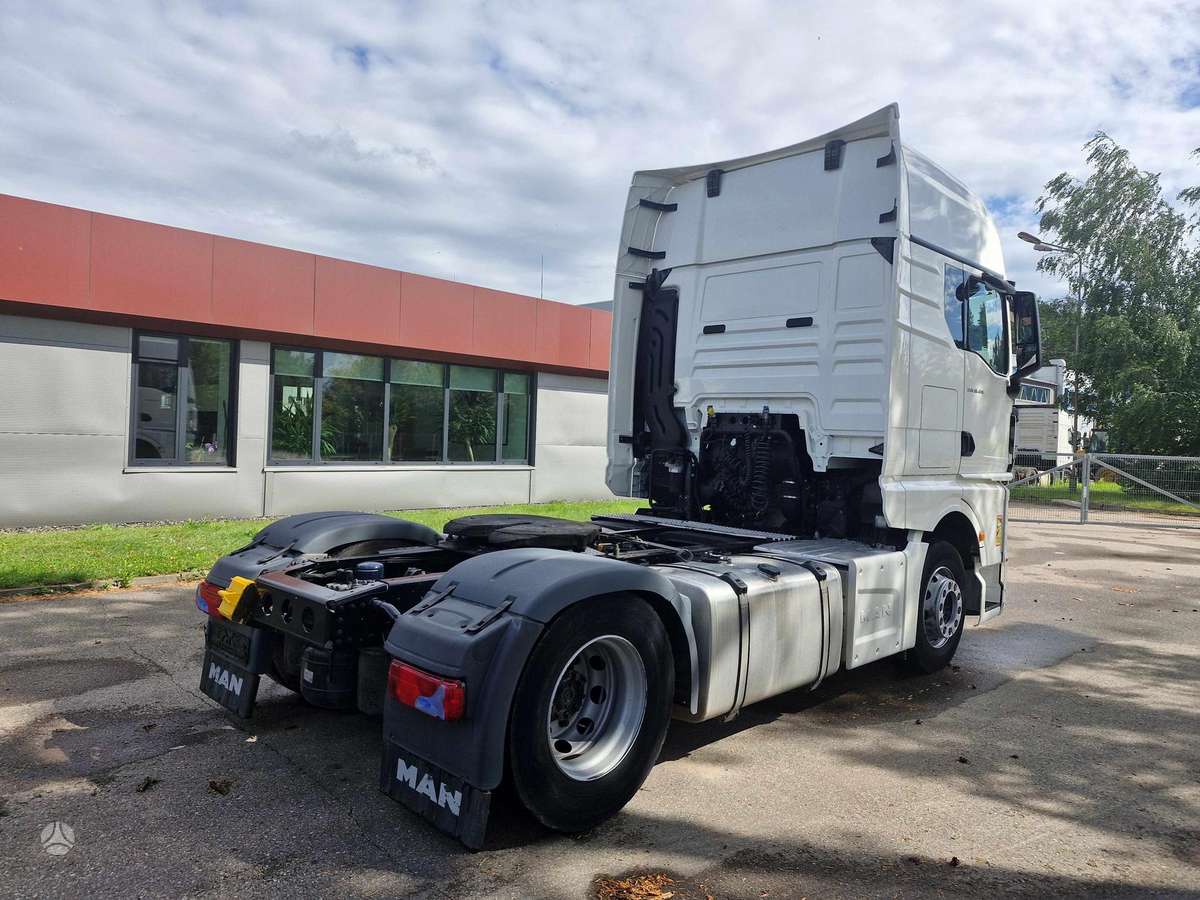 MAN TGX 18.470 Retarder, double sleeper