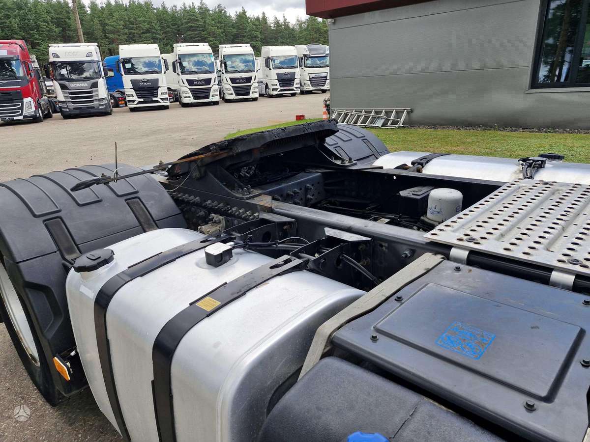 Volvo FH 500, double sleeper