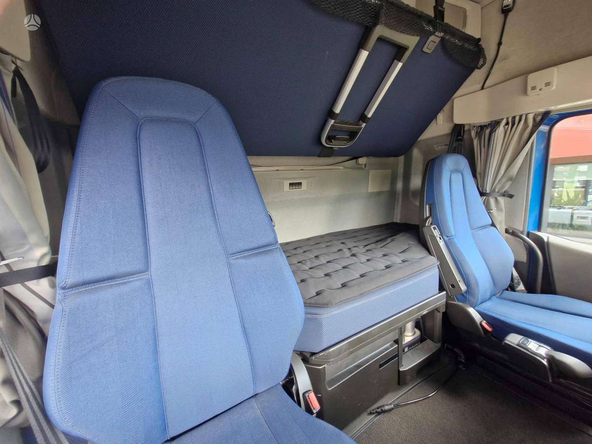 Volvo FH 500, double sleeper