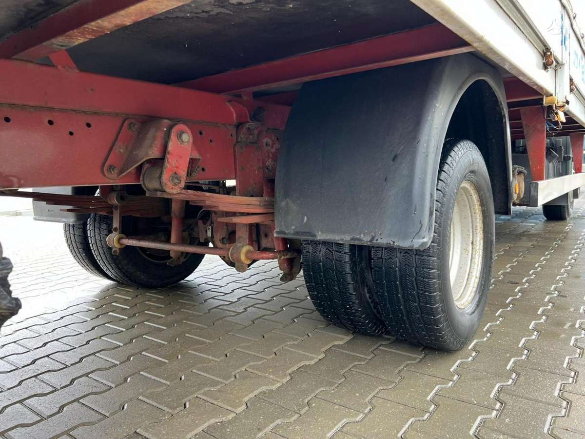 Iveco ML 75E, bortiniai su tentu