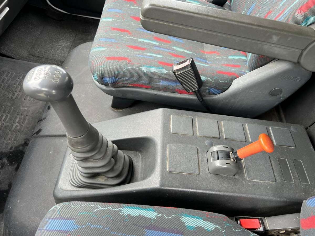 Iveco ML 75E, bortiniai su tentu