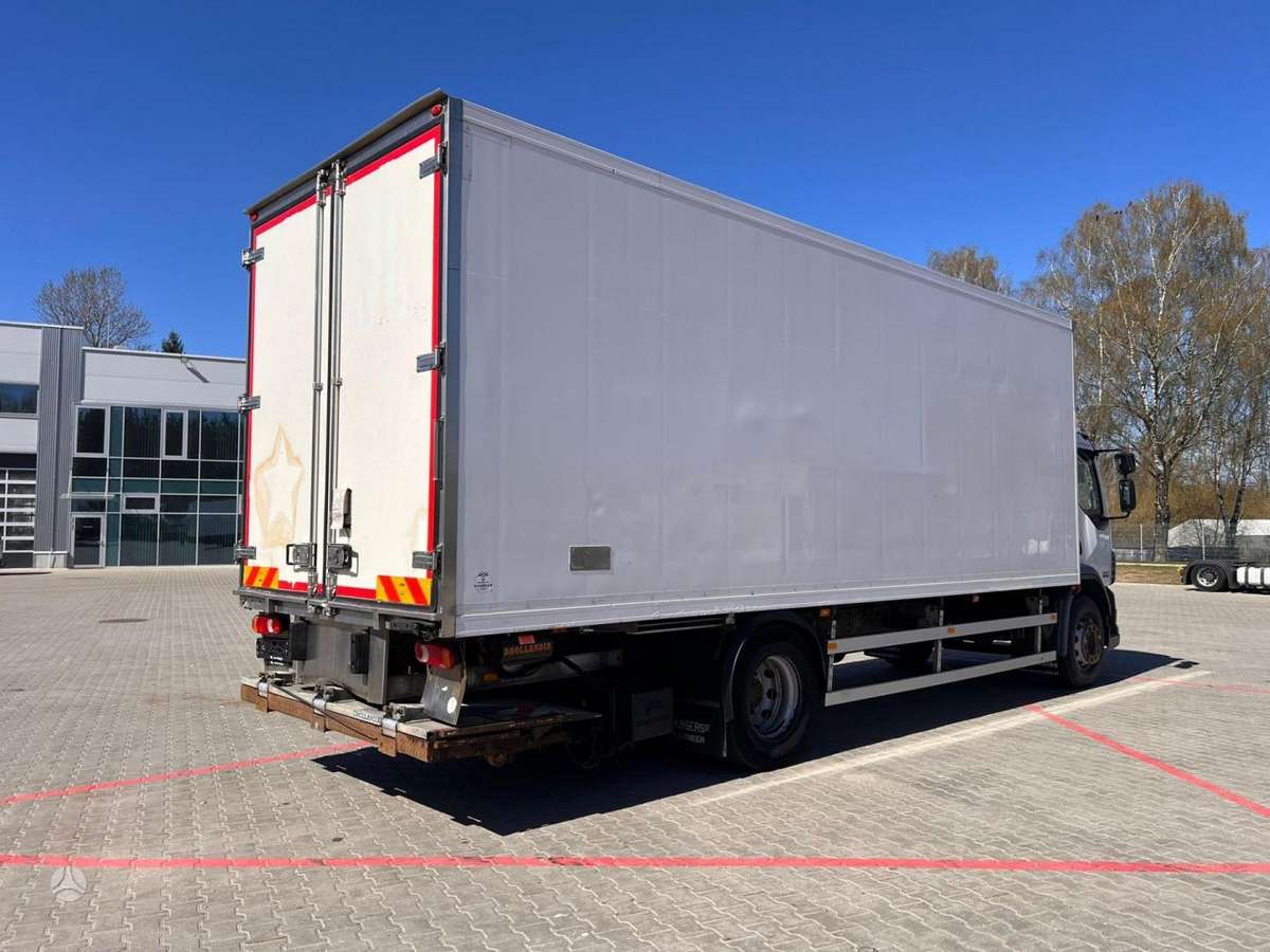 DAF LF55.220, kietašoniai
