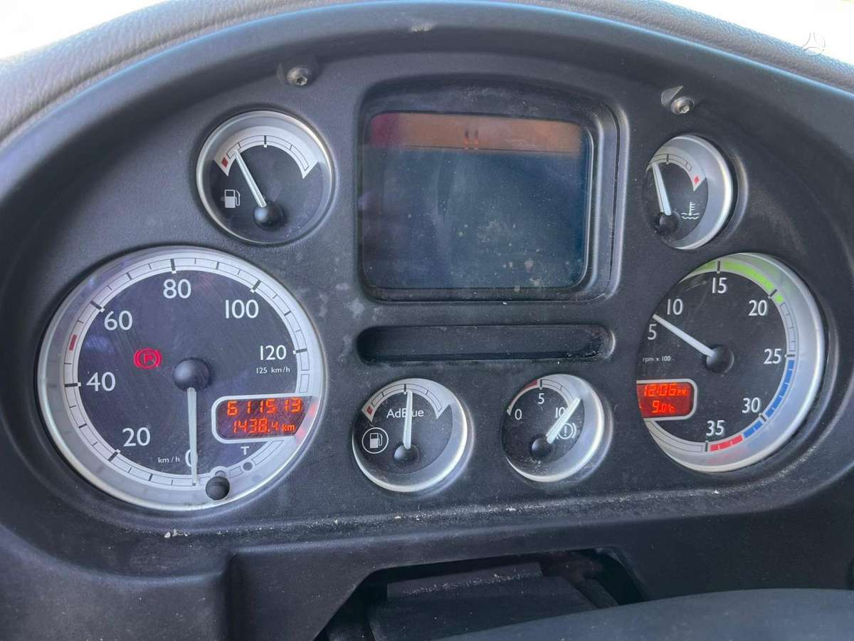 DAF LF55.220, kietašoniai