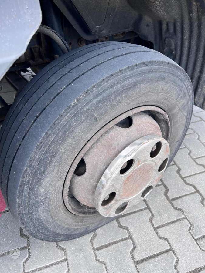 MAN TGL 8.180, kietašoniai
