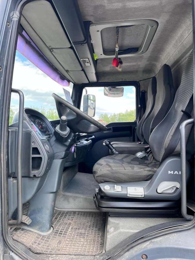 MAN TGL 8.180, kietašoniai