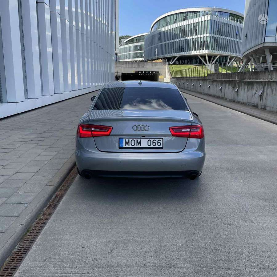 Audi A6, 3.0 l., Седан