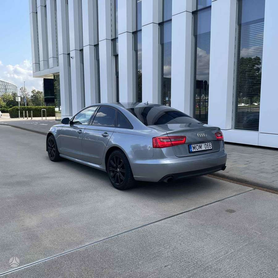 Audi A6, 3.0 l., Седан
