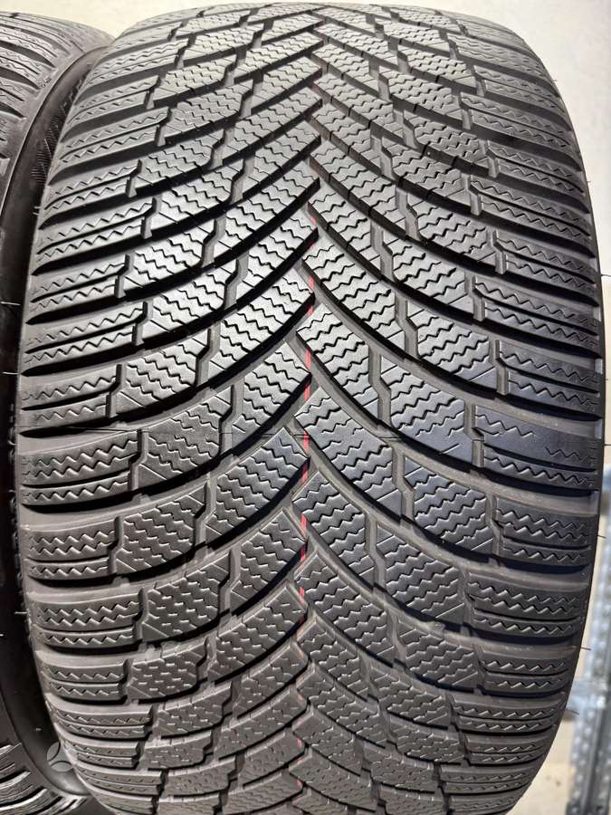Firestone Winterhawk4/2023m, winter 255/35 R19
