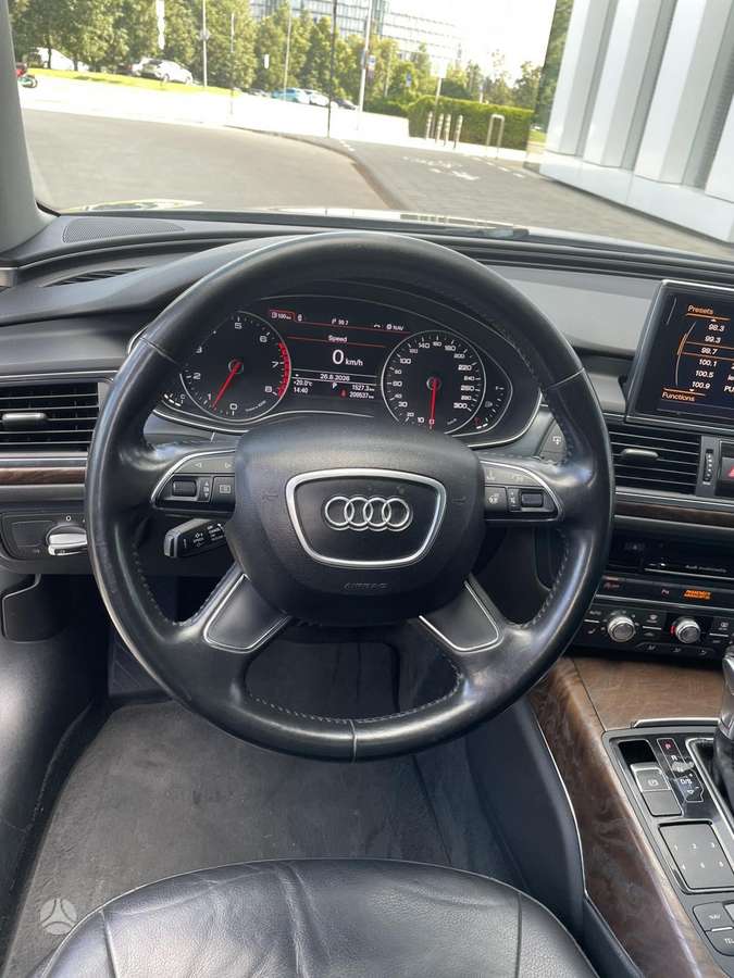Audi A6, 3.0 l., Седан